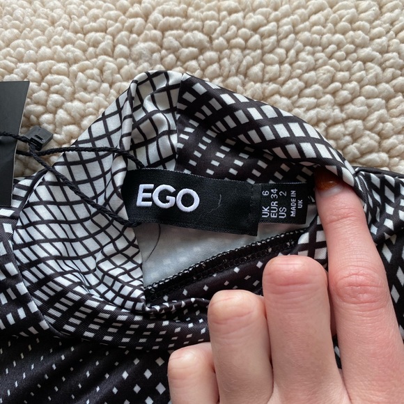 Ego- Bodycon Mono Print Slinky Dress, SIZE: US 2, UK 6. - Picture 3 of 5